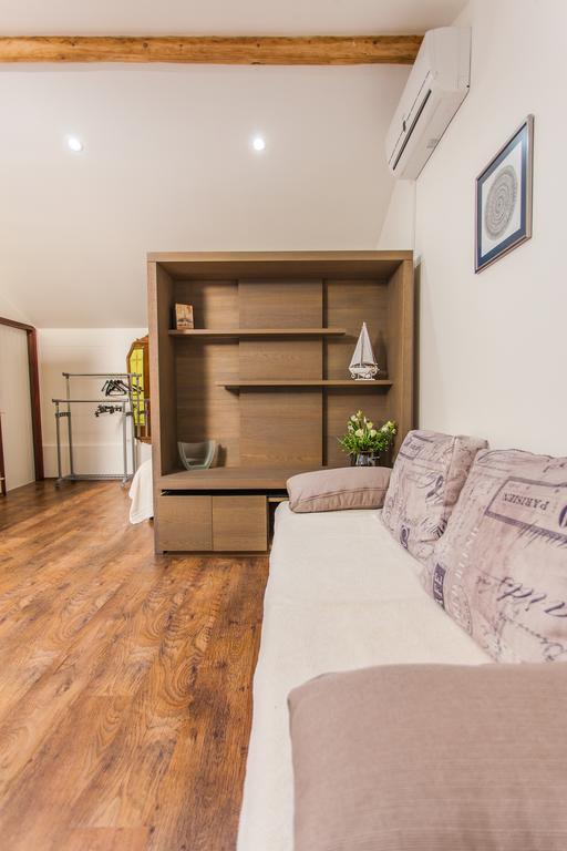 Apartment Andrije Buvine Apartments
