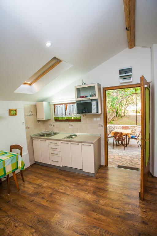 Andrije Buvine Apartments