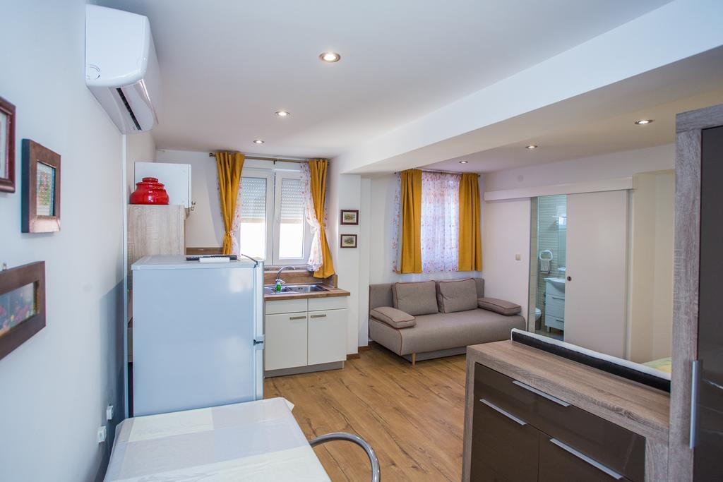 Apartment Andrije Buvine Apartments